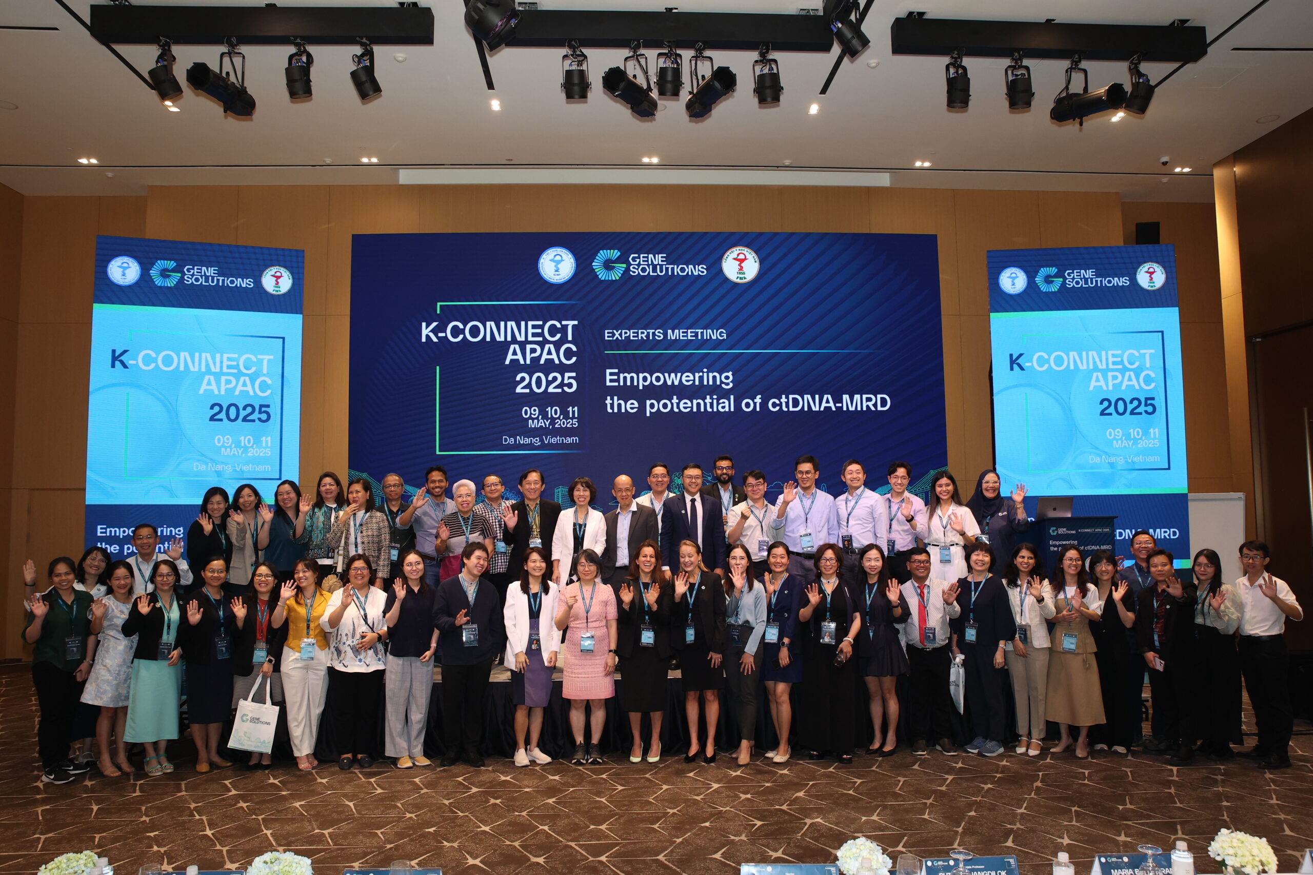  Sukses Gelar Pertemuan Internasional Pertama Gene Solutions di Da Nang, Vietnam